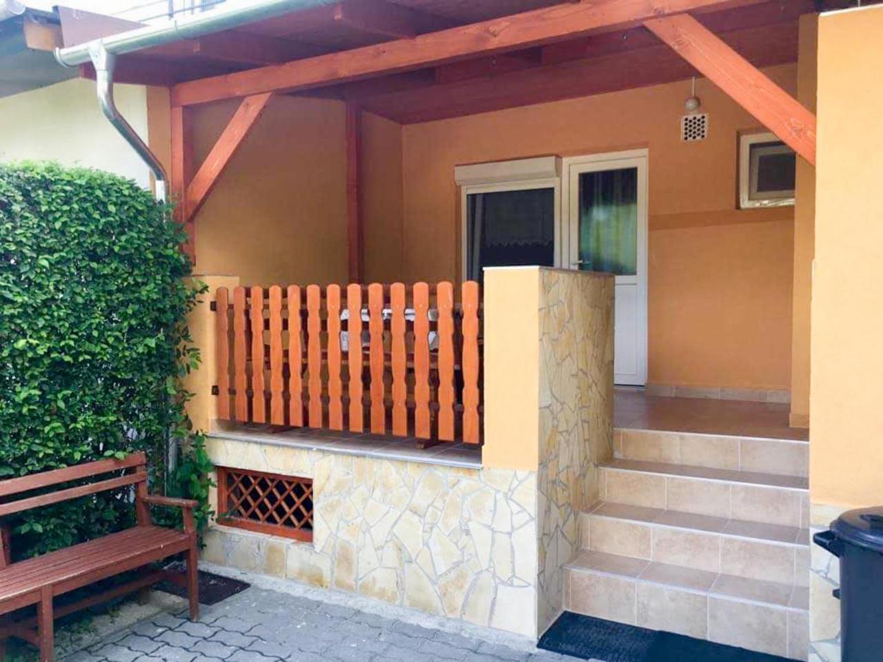 Appartement Apartman Marina à Bük Extérieur photo